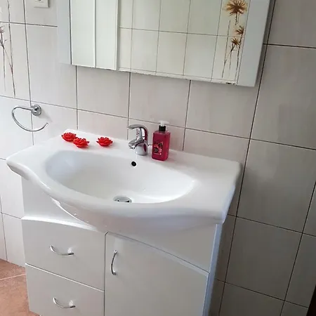 Vjeko דירה